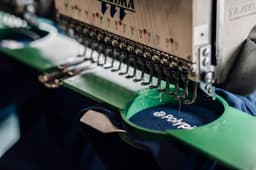 Benefits of Branded Workwear and Custom Uniforms